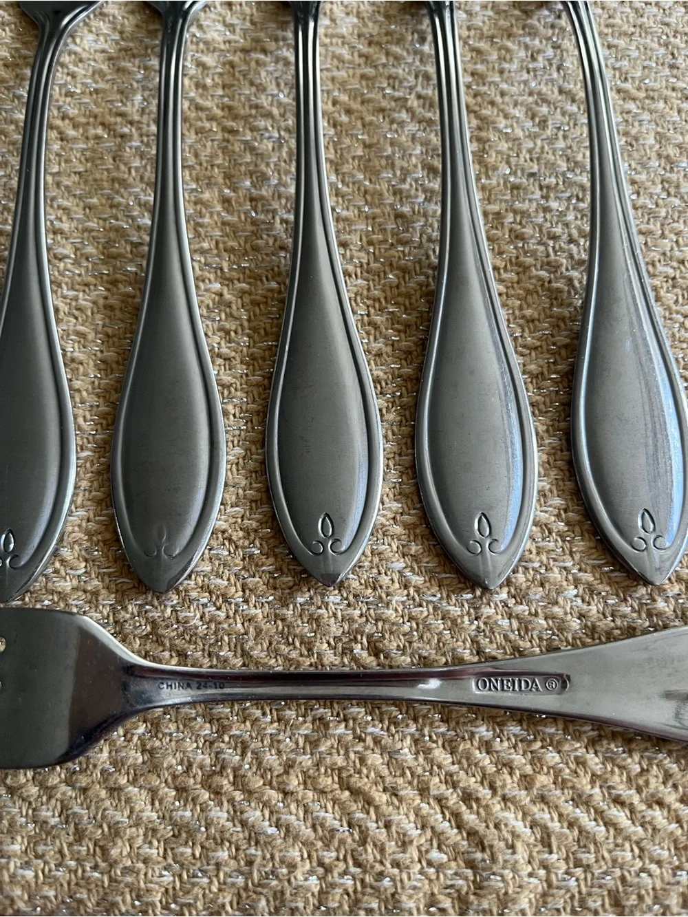 Temple (Stainless) by ONEIDA Salad Forks (6)